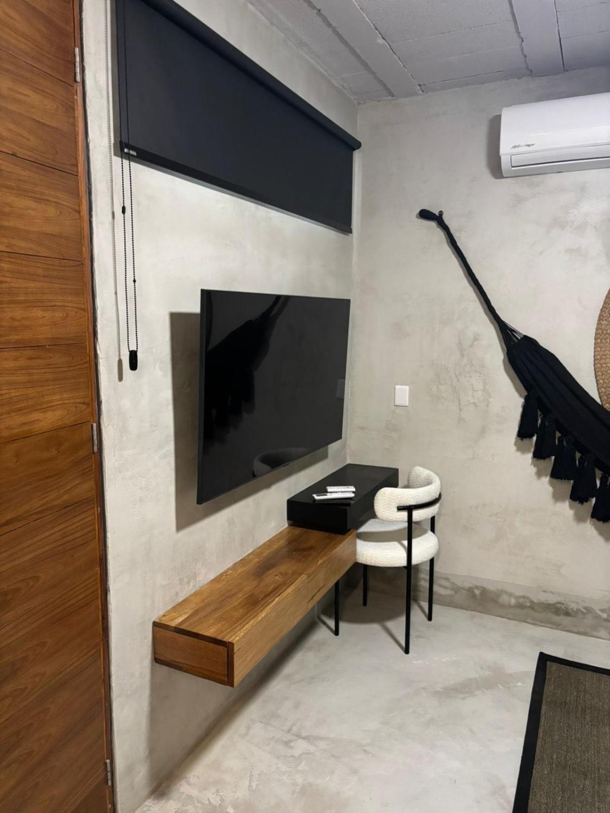 Grand Loft With Rooftop Pool In The Heart Apartamento